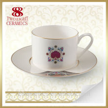 Tasse de café turque en céramique créative en gros, tasse avec la soucoupe
